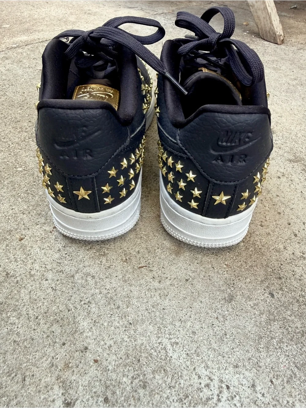 Nike classic low